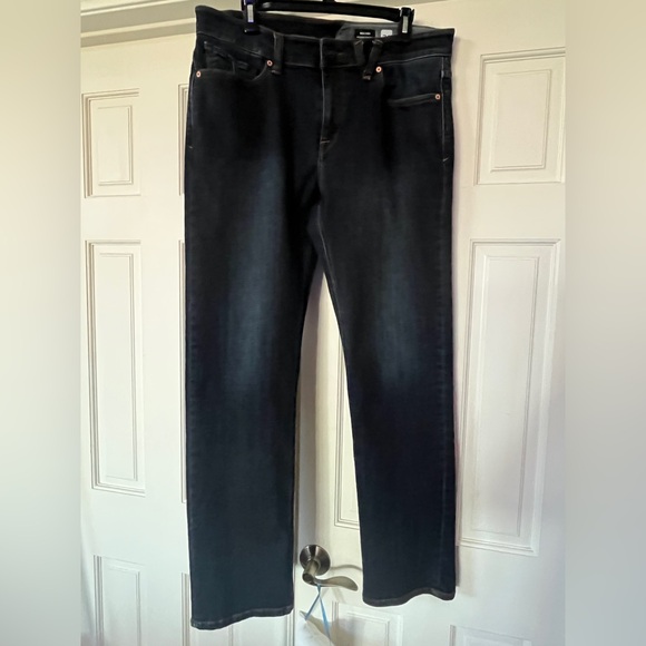 Nearly New Volcom Men's “Solver” Jeans - Picture 7 of 8